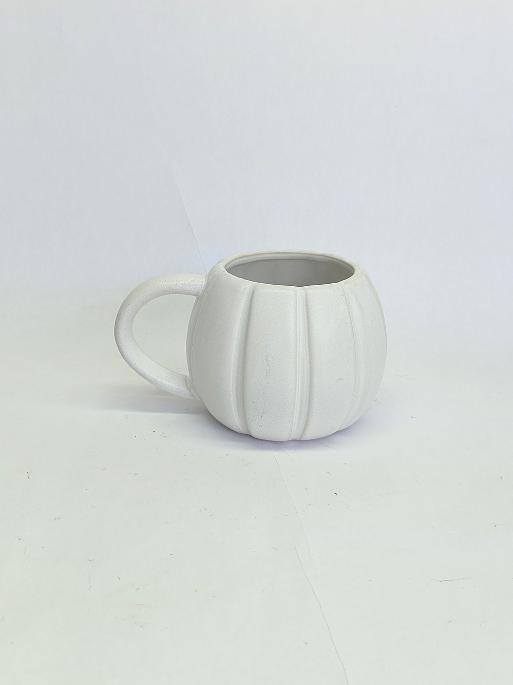 HYDE AND EEK! Target White Pumpkin Minimalist Modern Mug Halloween Stoneware